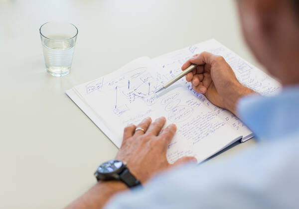 ISO 9001 zertifiziert ISO Zertifizierungen Alpha Solutions